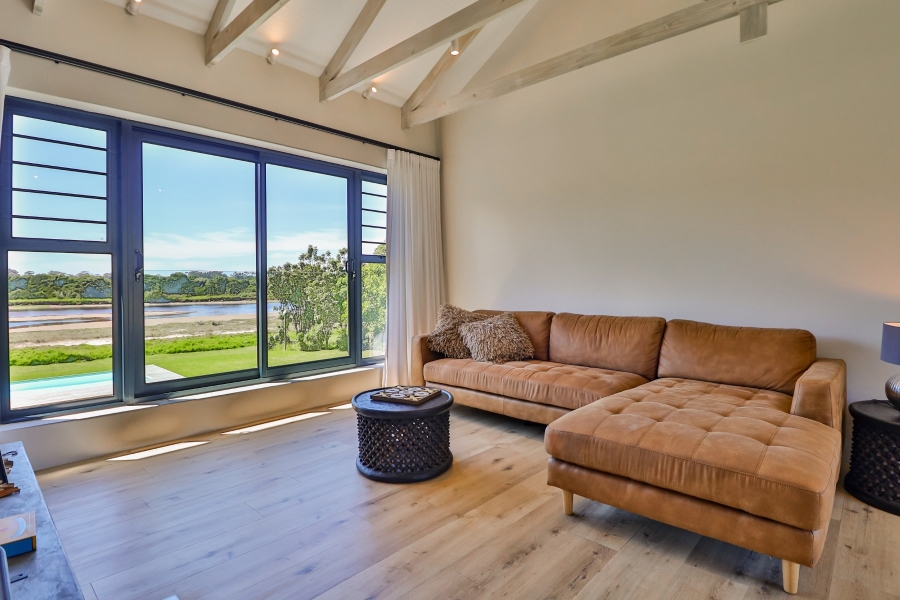 4 Bedroom Property for Sale in Keurboomstrand Western Cape